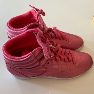 Reebok Freestyle Hi Metallic Women Shoes Pink 7.5